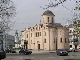 Церква Пирогоща  (Збільшити...  фото 2005р.)