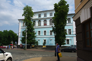 Киев, дом Назария Сухоты, третья Киевская гимназия, Дом детского творчества Подольского района,