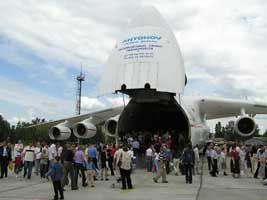 Найбільший у Світі літак  Ан-225.  Збільшити...(фото 2006р.)